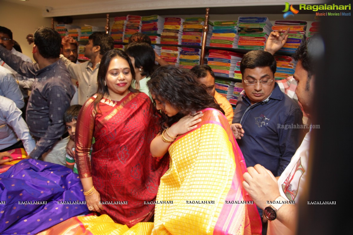 Nithya Menen at Kalamandir Launch, Vizag