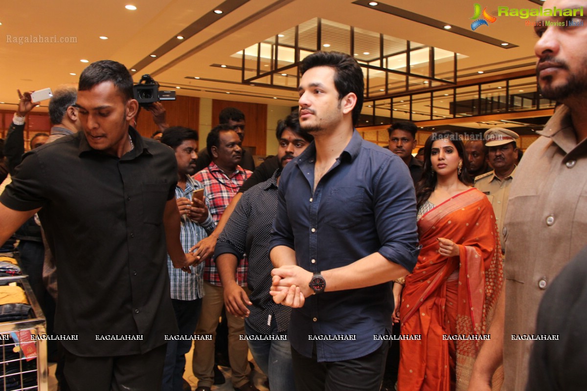 Samantha and Akhil launches South India Shopping Mall, Hyderabad