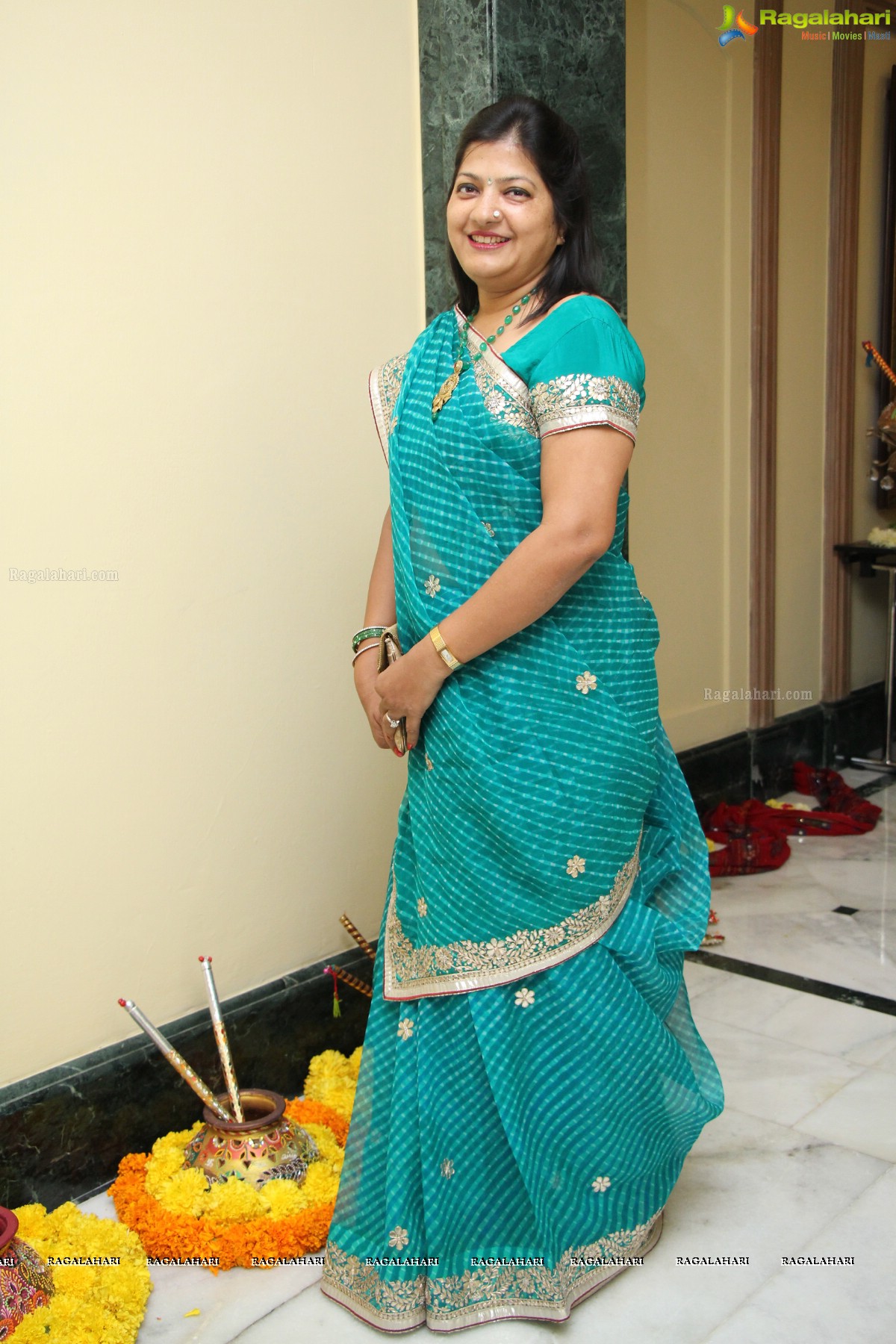 Sanskruti Ladies Club Dandiya Raas 2016 at Hydermahal