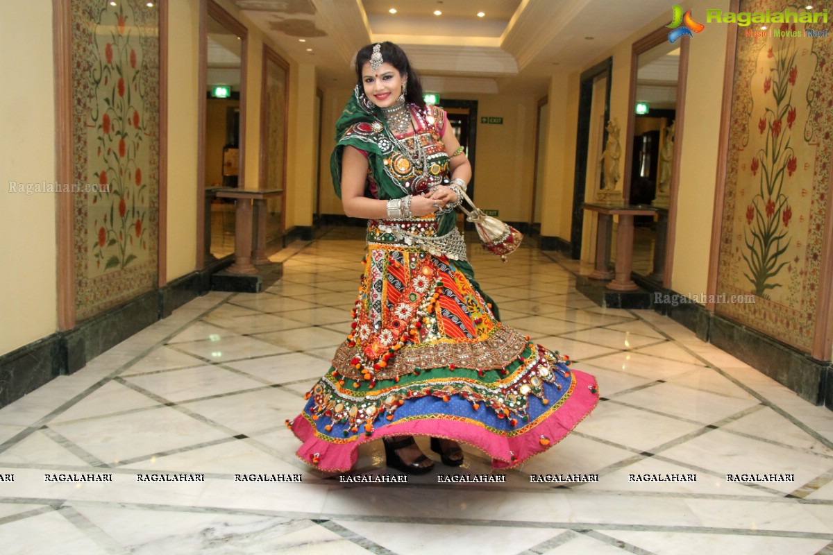 Sanskruti Ladies Club Dandiya Raas 2016 at Hydermahal