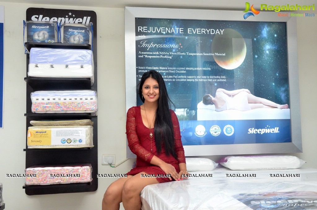 Nikita Bisht Launches Sleepwell World Showroom Miyapur, Hyderabad