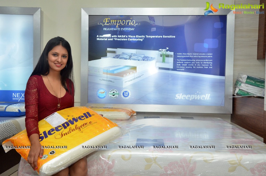 Nikita Bisht Launches Sleepwell World Showroom Miyapur, Hyderabad