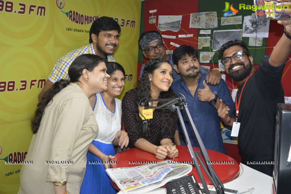 Thanu Vachenanta Team at Radio Mirchi