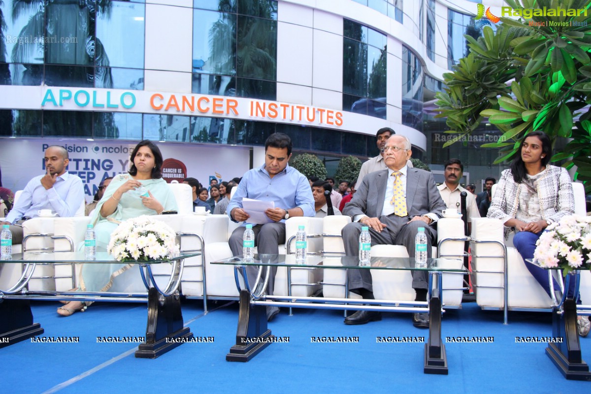 'Apollo Cancer Institutes' launches 'Tomotherapy' at Hyderabad