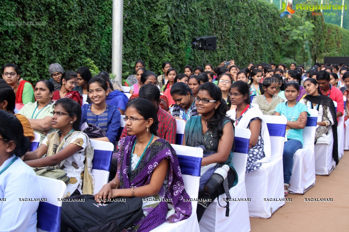 'Apollo Cancer Institutes' launches 'Tomotherapy' at Hyderabad