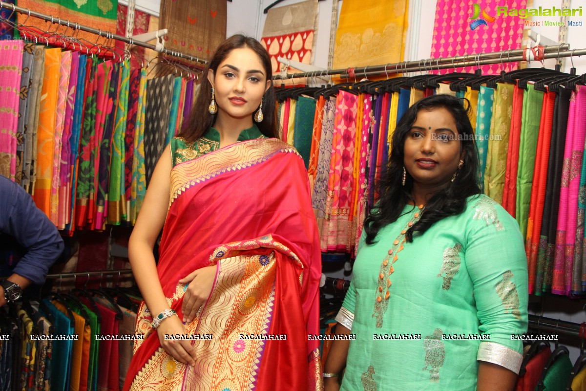 Purva Rana launches Trendz Lifestyle Designer Exhibition at Taj Krishna, Hyderabad