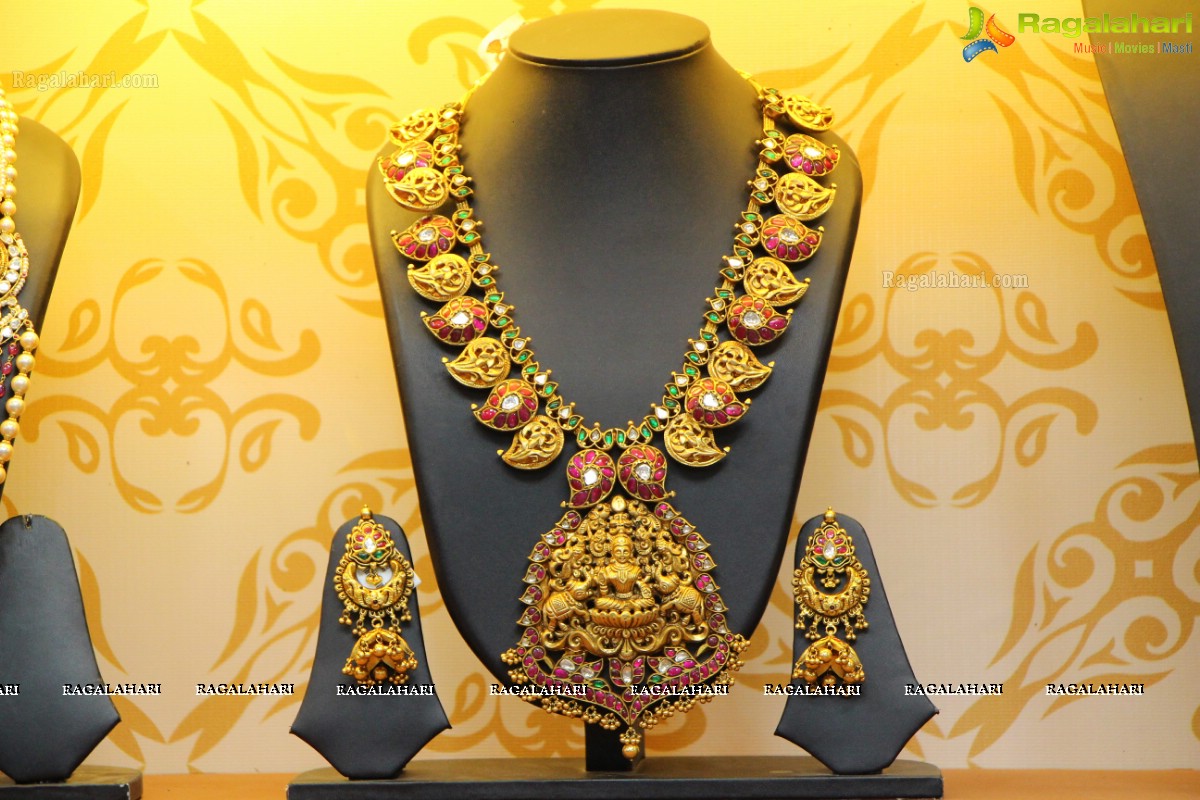 Taapsee launches 10th Edition of The UE Jewellery Expo at Taj Krishna, Hyderabad