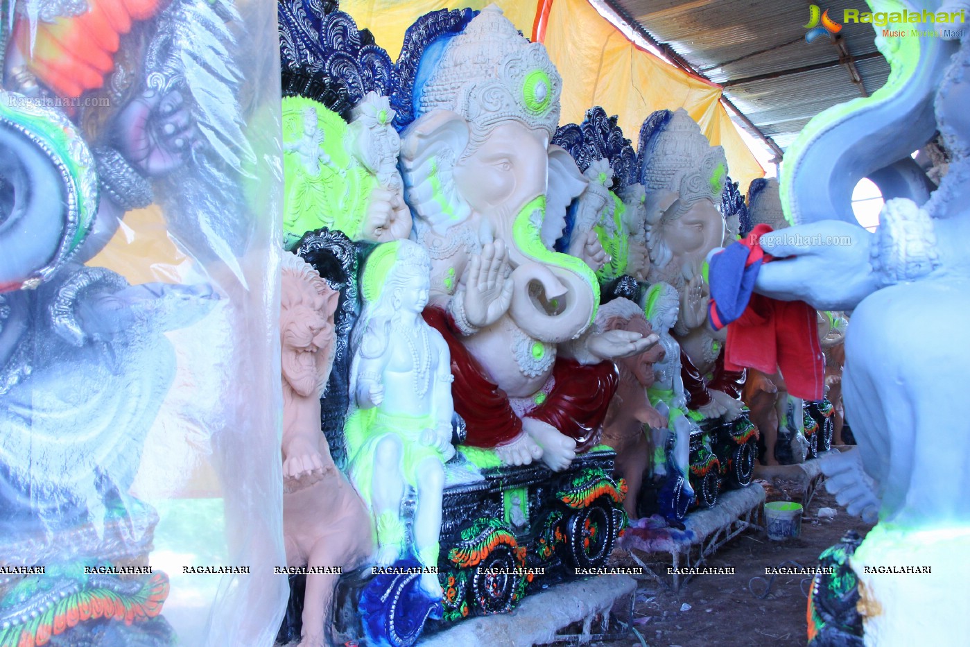 Ganesh Chaturthi Idols Sale at Nagole X Road, Hyderabad