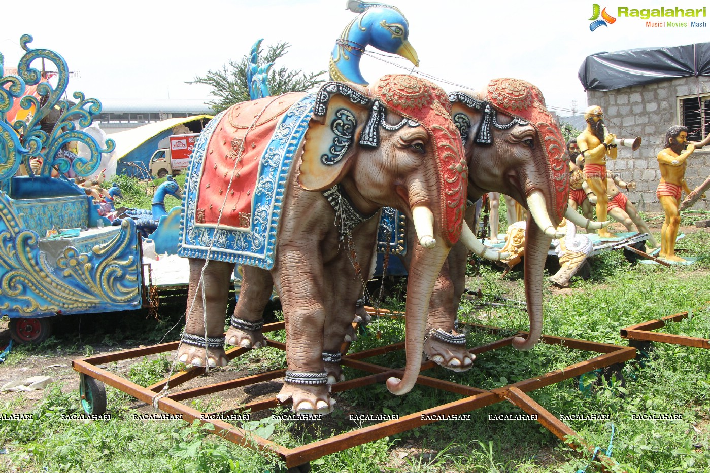 Ganesh Chaturthi Idols Sale at Nagole X Road, Hyderabad