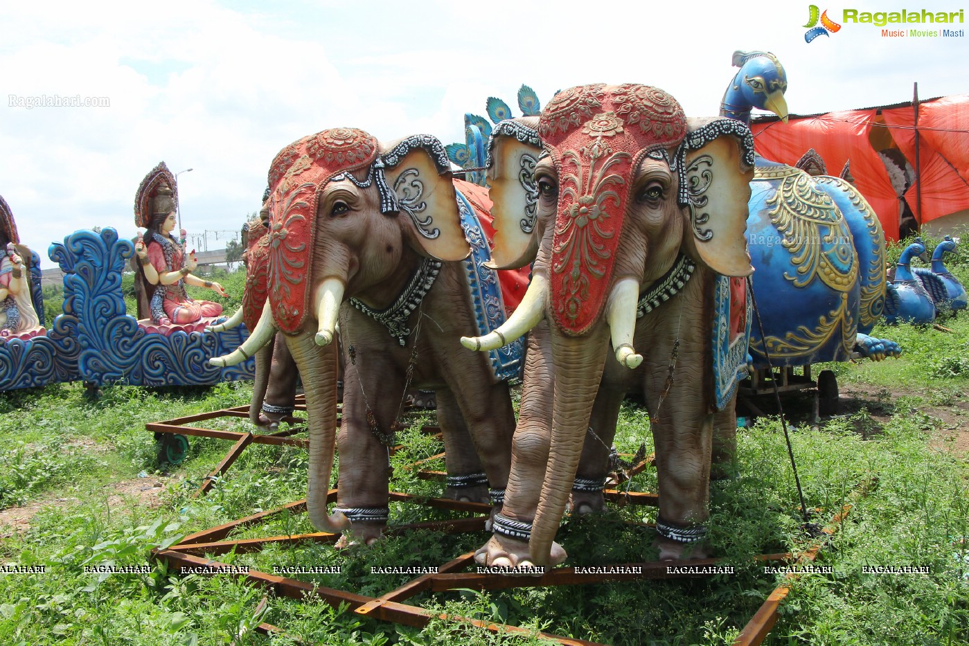 Ganesh Chaturthi Idols Sale at Nagole X Road, Hyderabad