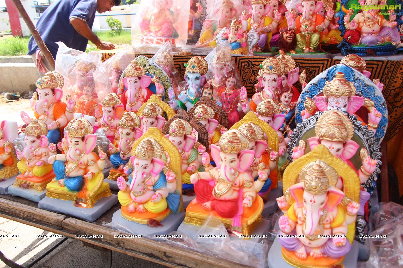 Ganesh Chaturthi Idols Sale at Nagole X Road, Hyderabad