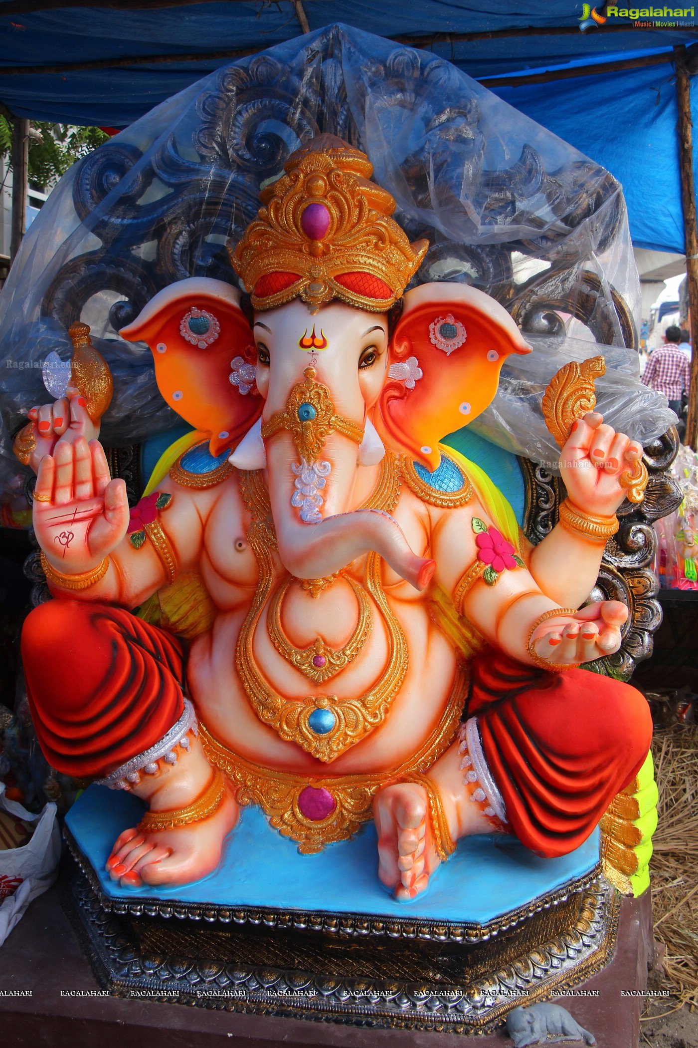 Ganesh Chaturthi Idols Sale at Nagole X Road, Hyderabad