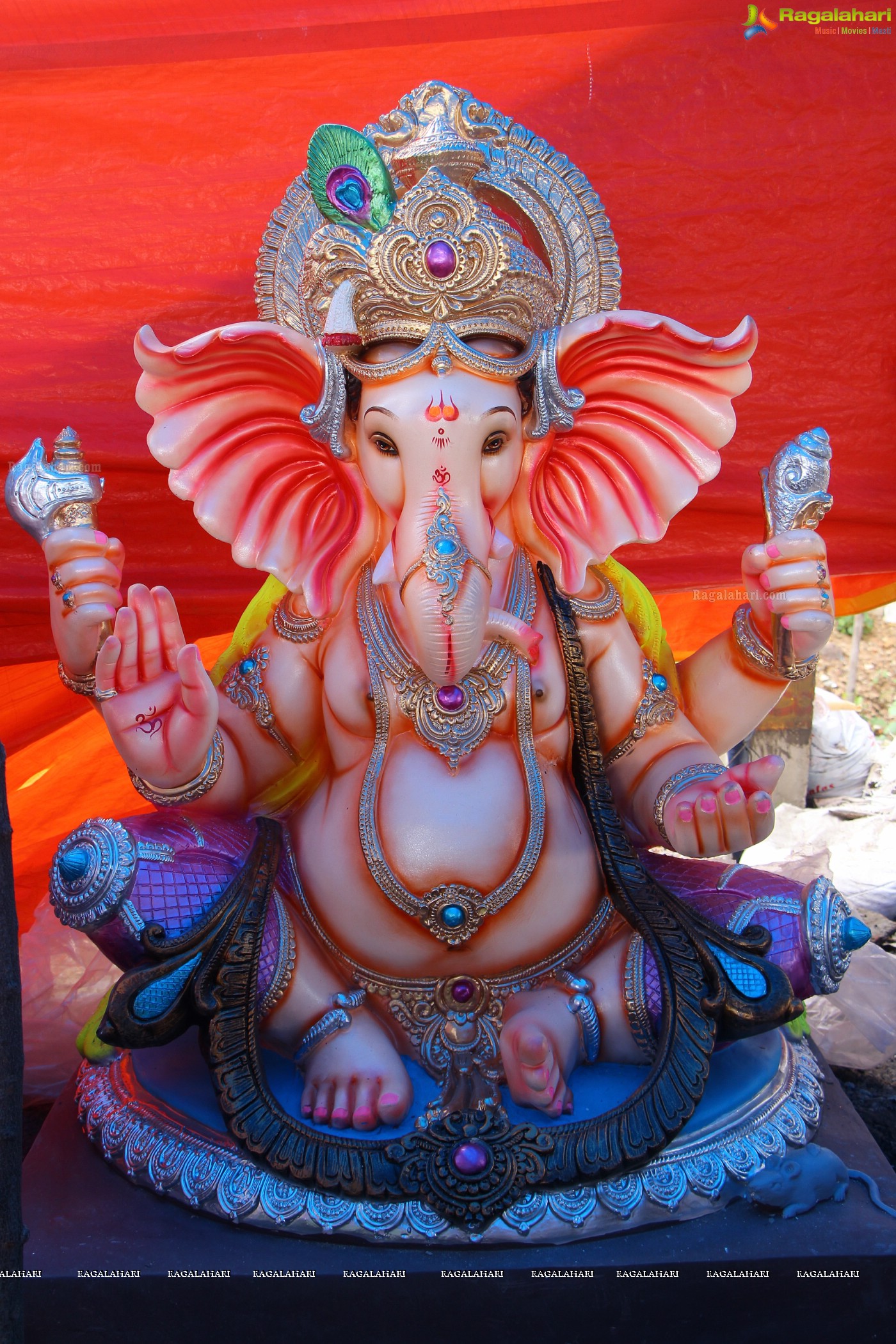 Ganesh Chaturthi Idols Sale at Nagole X Road, Hyderabad