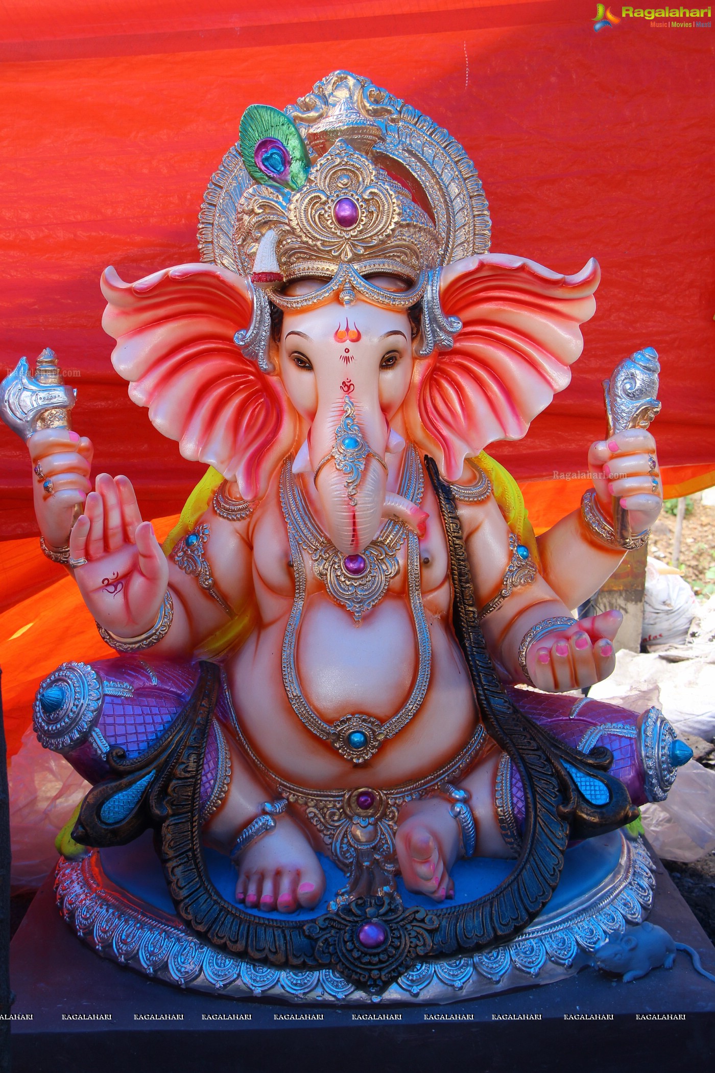 Ganesh Chaturthi Idols Sale at Nagole X Road, Hyderabad