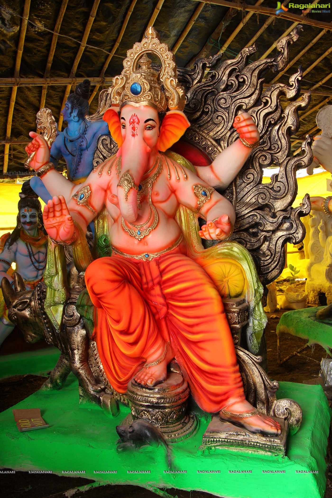 Ganesh Chaturthi Idols Sale at Nagole X Road, Hyderabad