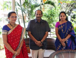 TRS MP Kavitha Sri Valli Team