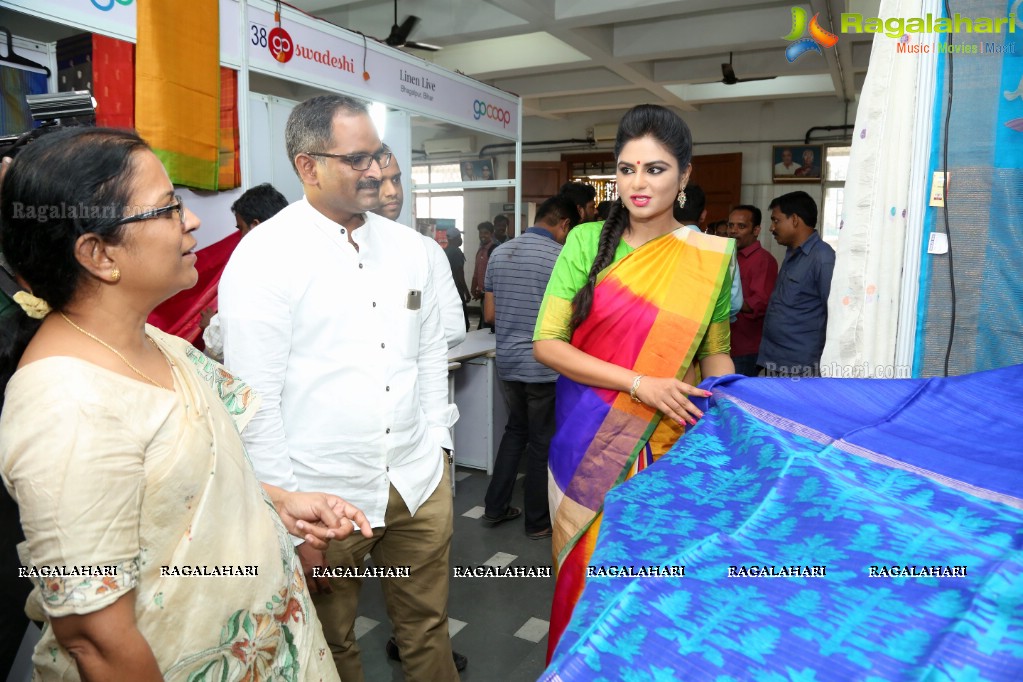 GoCoop Launches 'GoSwadeshi' Handwoven Fair At Ameerpet