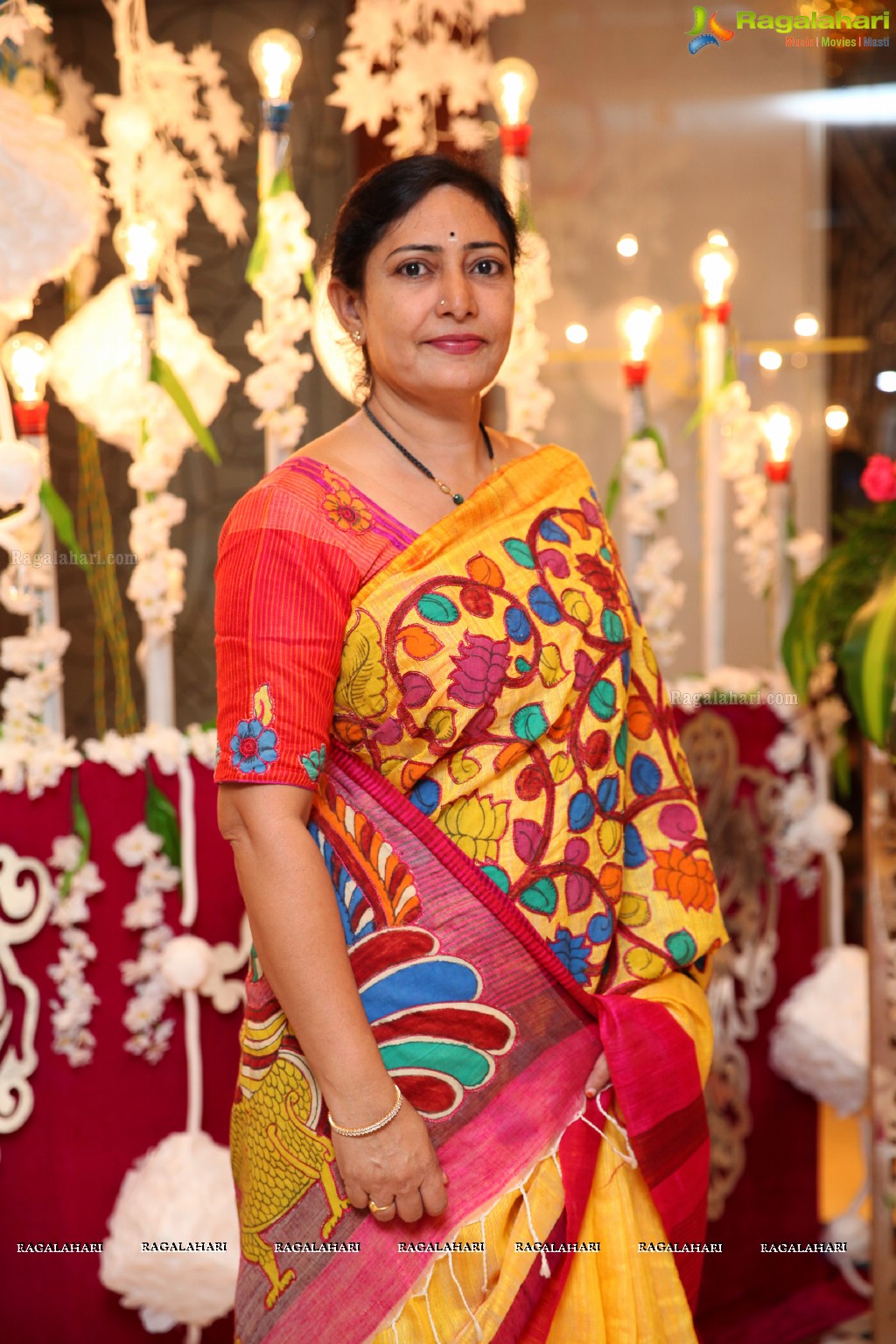 Abhimanika Tavi launches Khwaaish Designer Exhibition at Taj Krishna