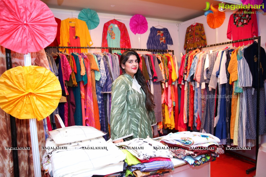 Abhimanika Tavi launches Khwaaish Designer Exhibition at Taj Krishna