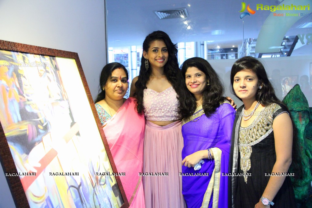 Batukamma Rangulu Art Fest at Paryatak Bhavan