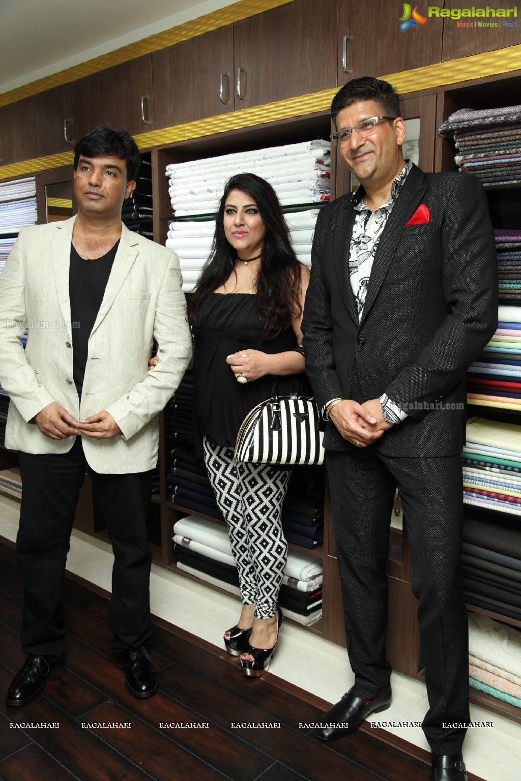 Grand Launch of Paresh Lamba Signatures in Hyderabad