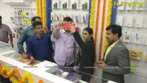 Shalini Pandey Cell Point Vepagunta Vizag