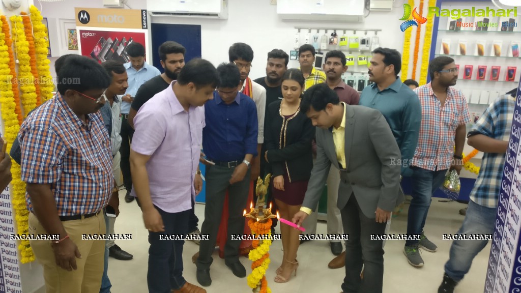 Shalini Pandey launches Cell Point at Vepagunta, Vizag