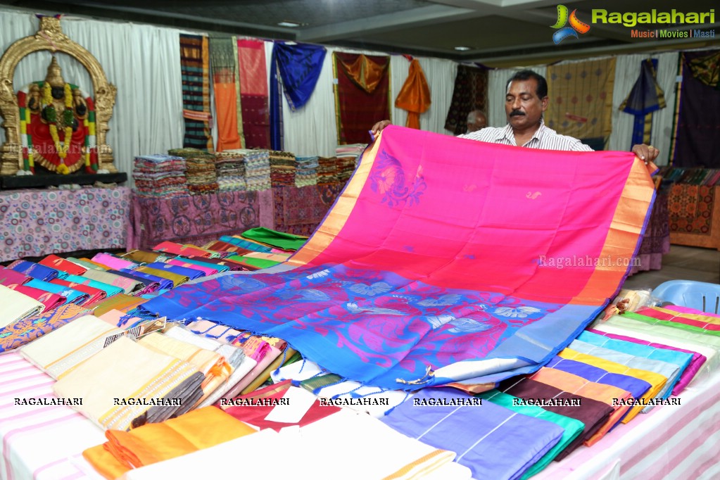 Bhavya Sri launches Co-Optex Mega Expo at TTD Kalyana Mandapam, Himayatnagar