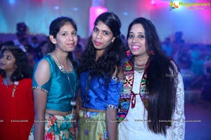 Dildar Dandiya 2017