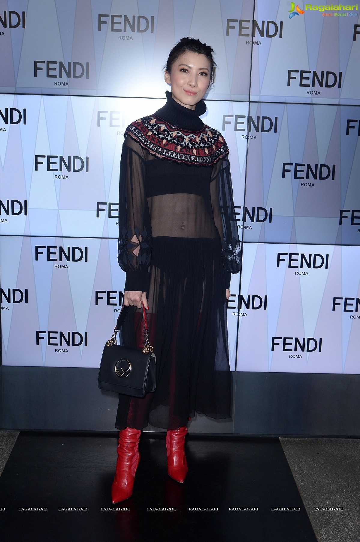 Fendi Spring-Summer 2018 Women's Fashion Show