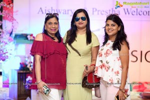 Flaunsica Trunk Show