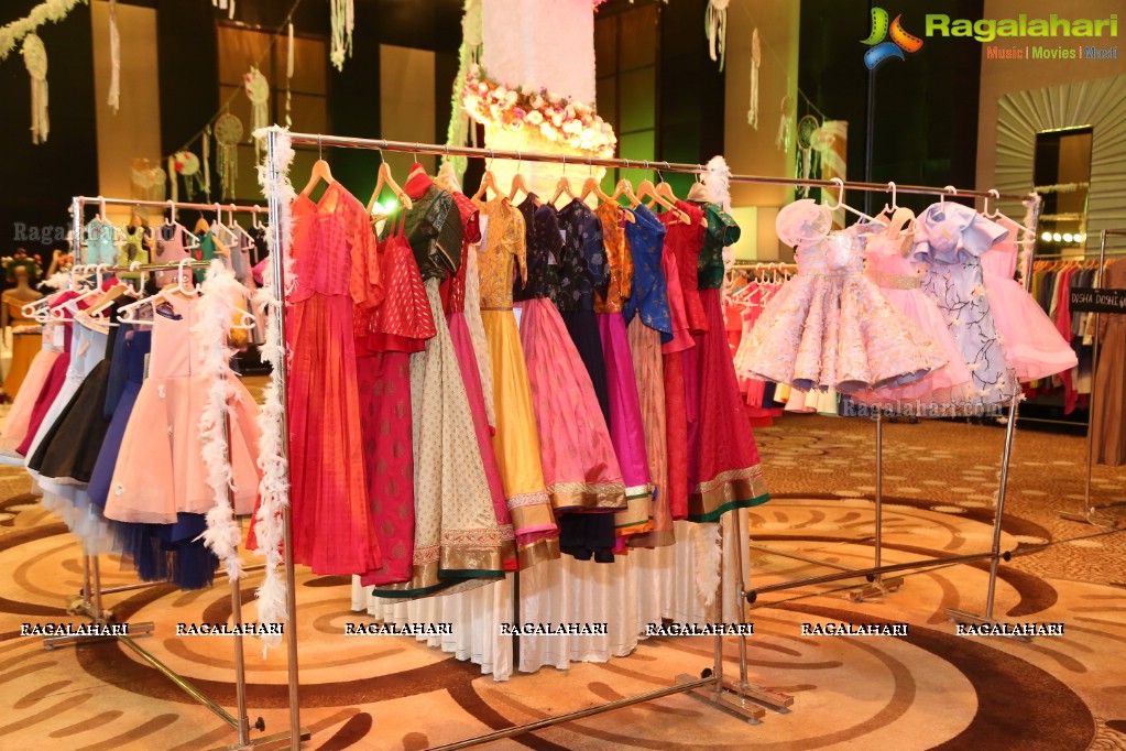 Flaunsica Trunk Show by Aishwarya & Prestha Agarwal at Park Hyatt