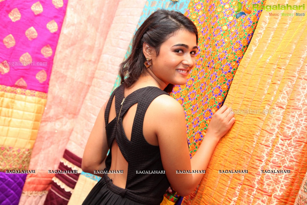 Shalini Pandey launches Hi Life Exhibition at Novotel, HICC