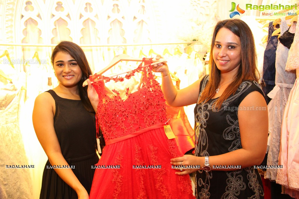 Shalini Pandey launches Hi Life Exhibition at Novotel, HICC