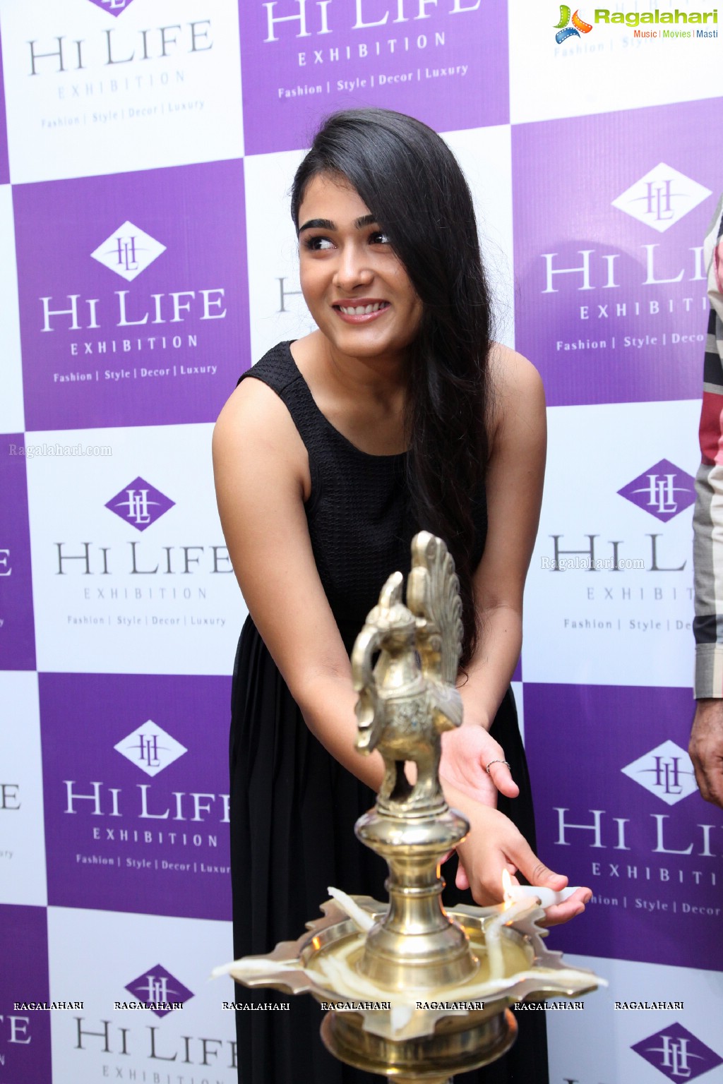 Shalini Pandey launches Hi Life Exhibition at Novotel, HICC