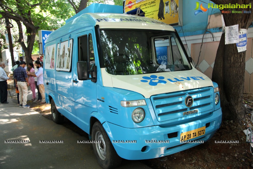 Jagapathi Babu launches Allvet Pet Clinic at Road #2, Banjara Hills, Hyderabad