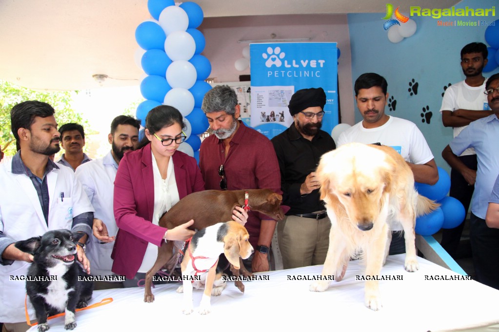 Jagapathi Babu launches Allvet Pet Clinic at Road #2, Banjara Hills, Hyderabad