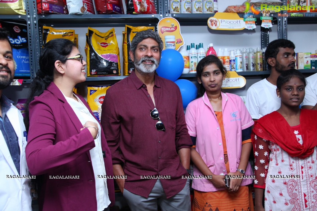 Jagapathi Babu launches Allvet Pet Clinic at Road #2, Banjara Hills, Hyderabad