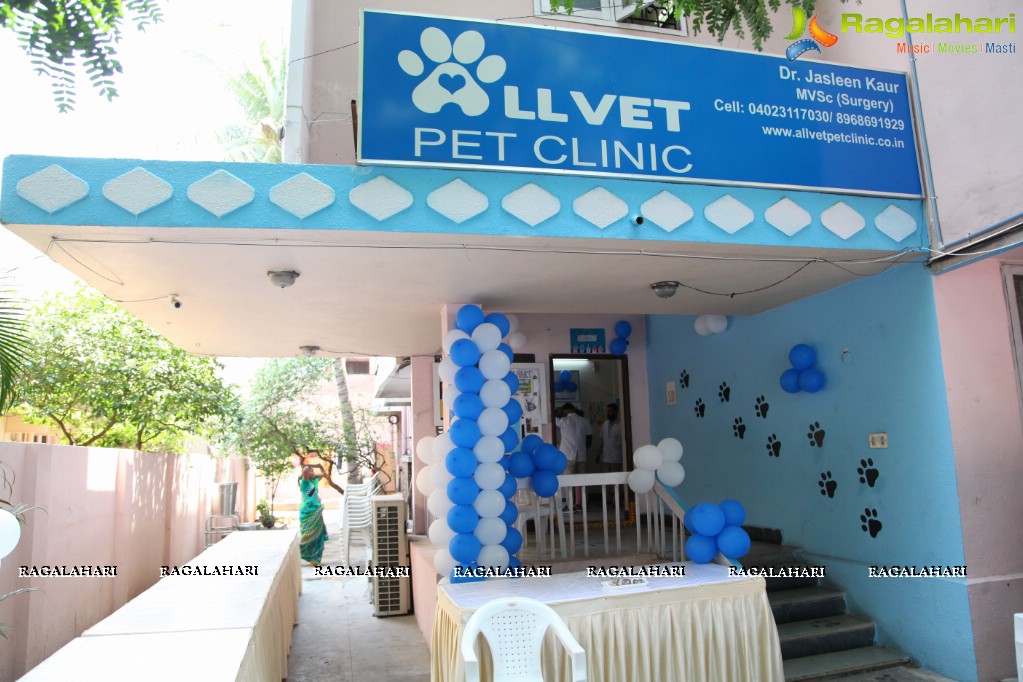 Jagapathi Babu launches Allvet Pet Clinic at Road #2, Banjara Hills, Hyderabad