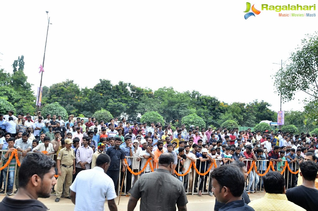 Naga Chaitanya-Kajal Aggarwal launches Chennai Shopping Mall at Kompally