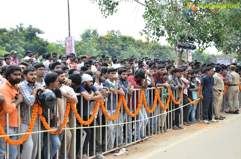 Naga Chaitanya-Kajal Aggarwal launches Chennai Shopping Mall at Kompally