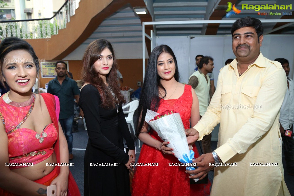 Kala Silk Handloom Expo Launch at Sri Satya Sai Nigamagamam