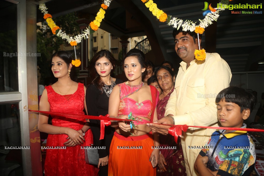 Kala Silk Handloom Expo Launch at Sri Satya Sai Nigamagamam