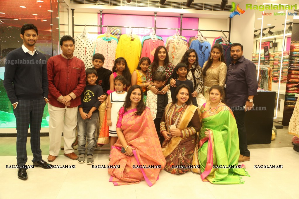 Grand Launch of KLM Fashion Mall at Ameerpet