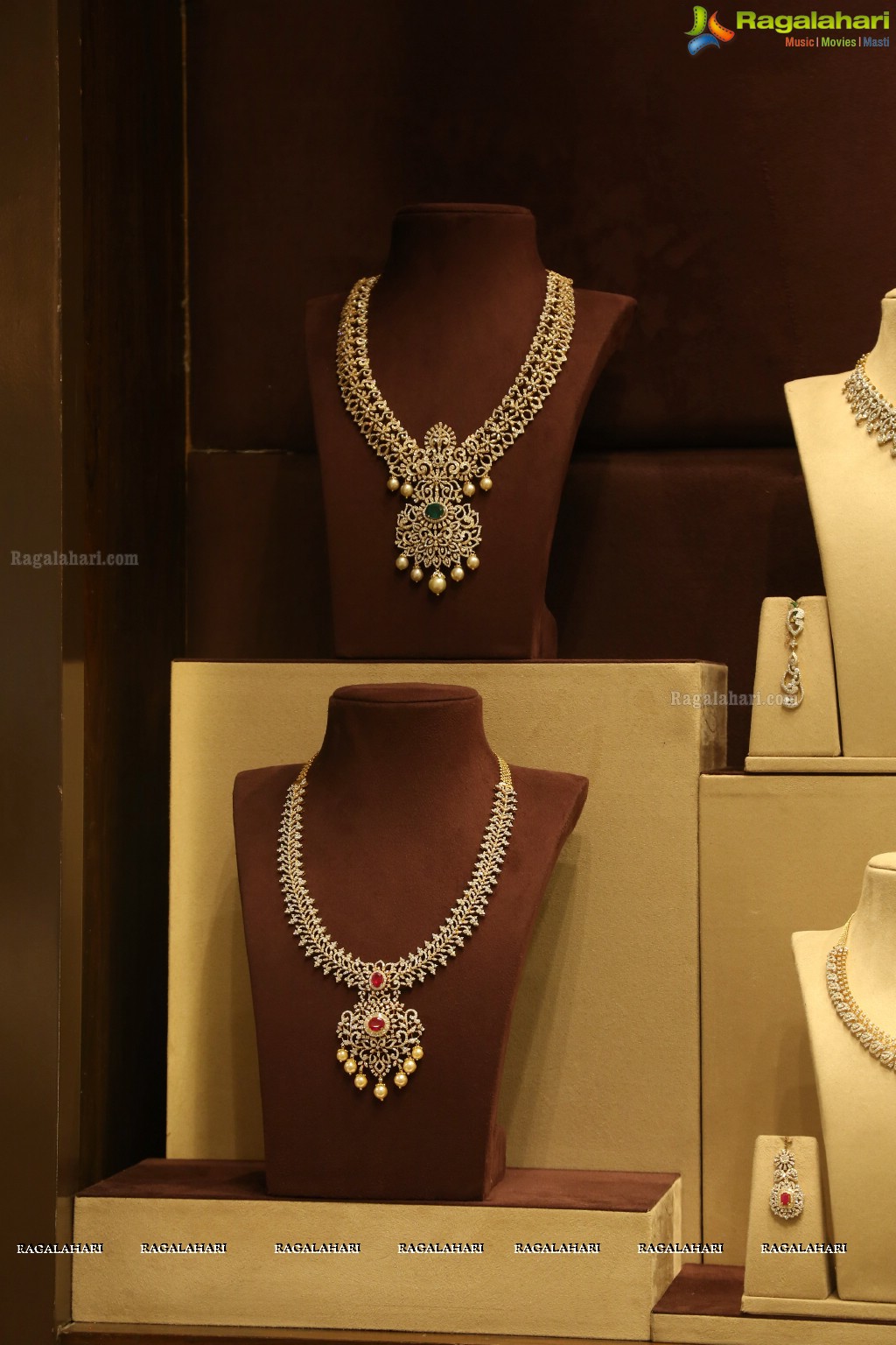 Sania Mirza unveils Season 3 of The Label Bazaar at Musaddilal Jewellers