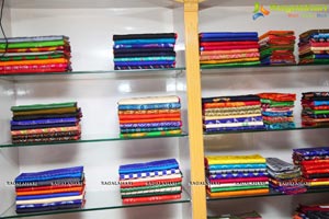 Madhulanga Das Pochampally IKAT Art Mela