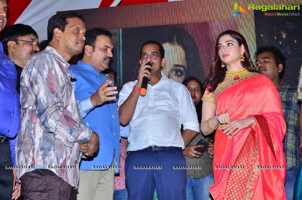 Tamannaah Bhatia launches Joh Rivaaj Exclusive Lounge at Narsingh Cloth Emporium, LB Nagar