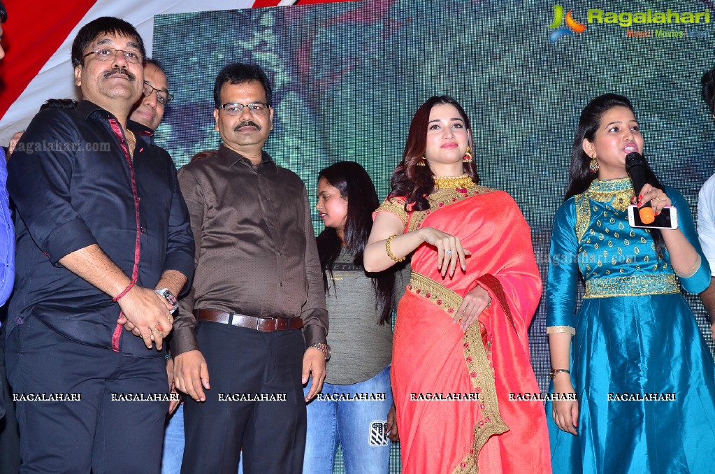 Tamannaah Bhatia launches Joh Rivaaj Exclusive Lounge at Narsingh Cloth Emporium, LB Nagar