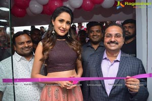 Pragya Jaiswal Launches 30th BNEW Mobile Store