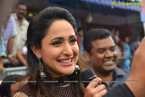 Pragya Jaiswal Launches 30th BNEW Mobile Store